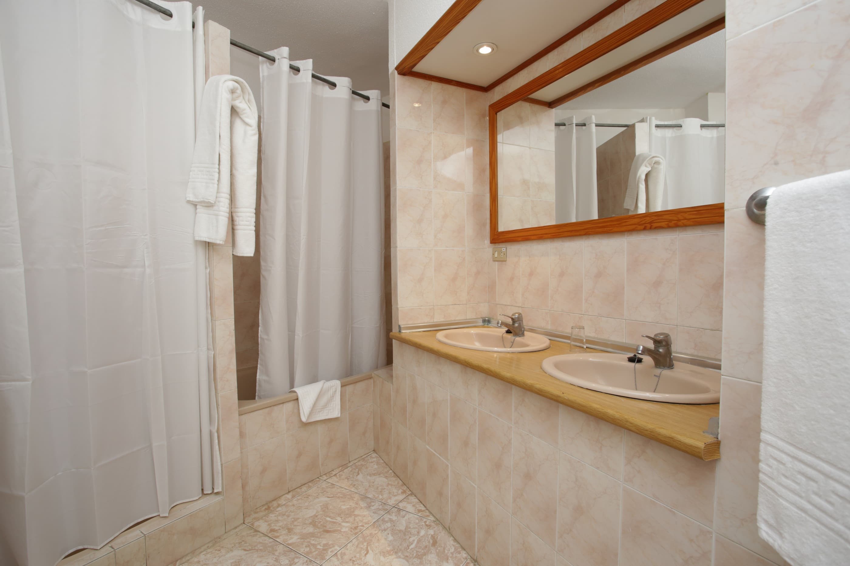 Hotel Check In Atlantida - 33