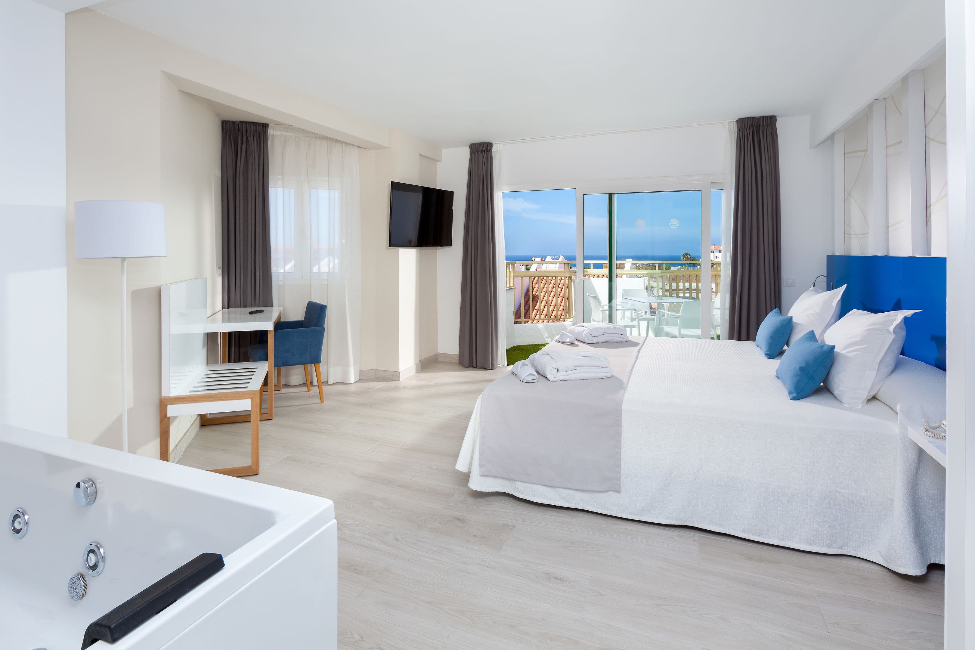 Playa Olid Suites & Apartments - 59