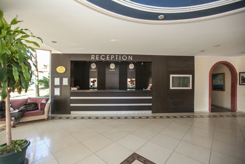 Big Blue Sky Hotel - 14