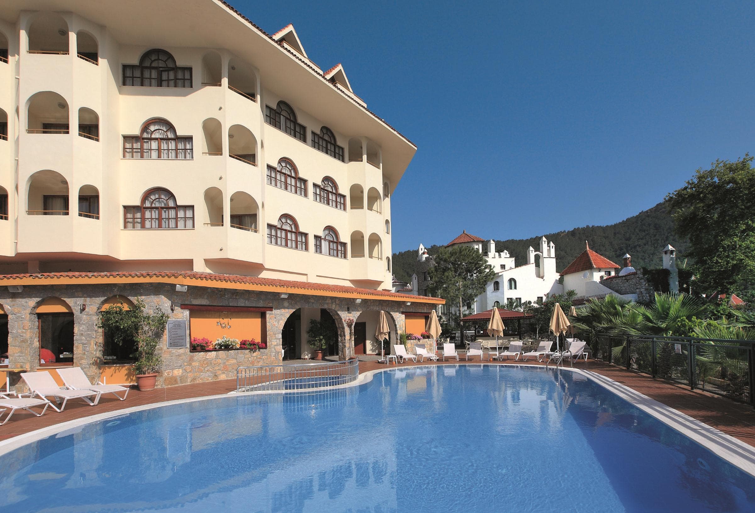 Fortuna Beach Hotel - 41