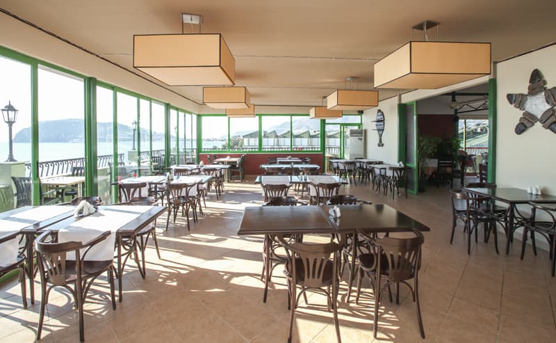 Big Blue Sky Hotel - 17