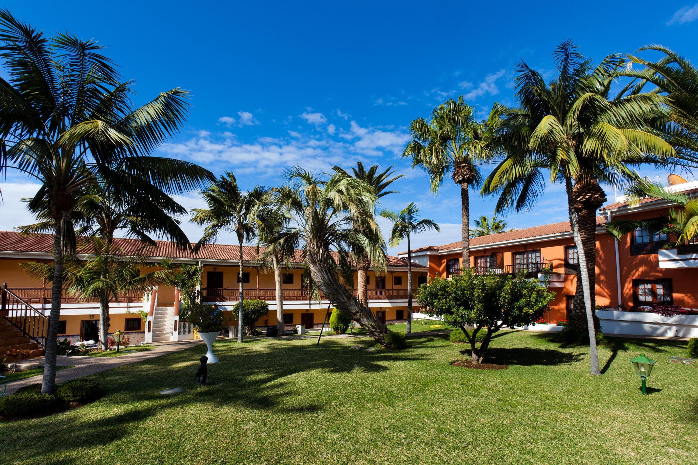 Apartamentos Ambassador - 22