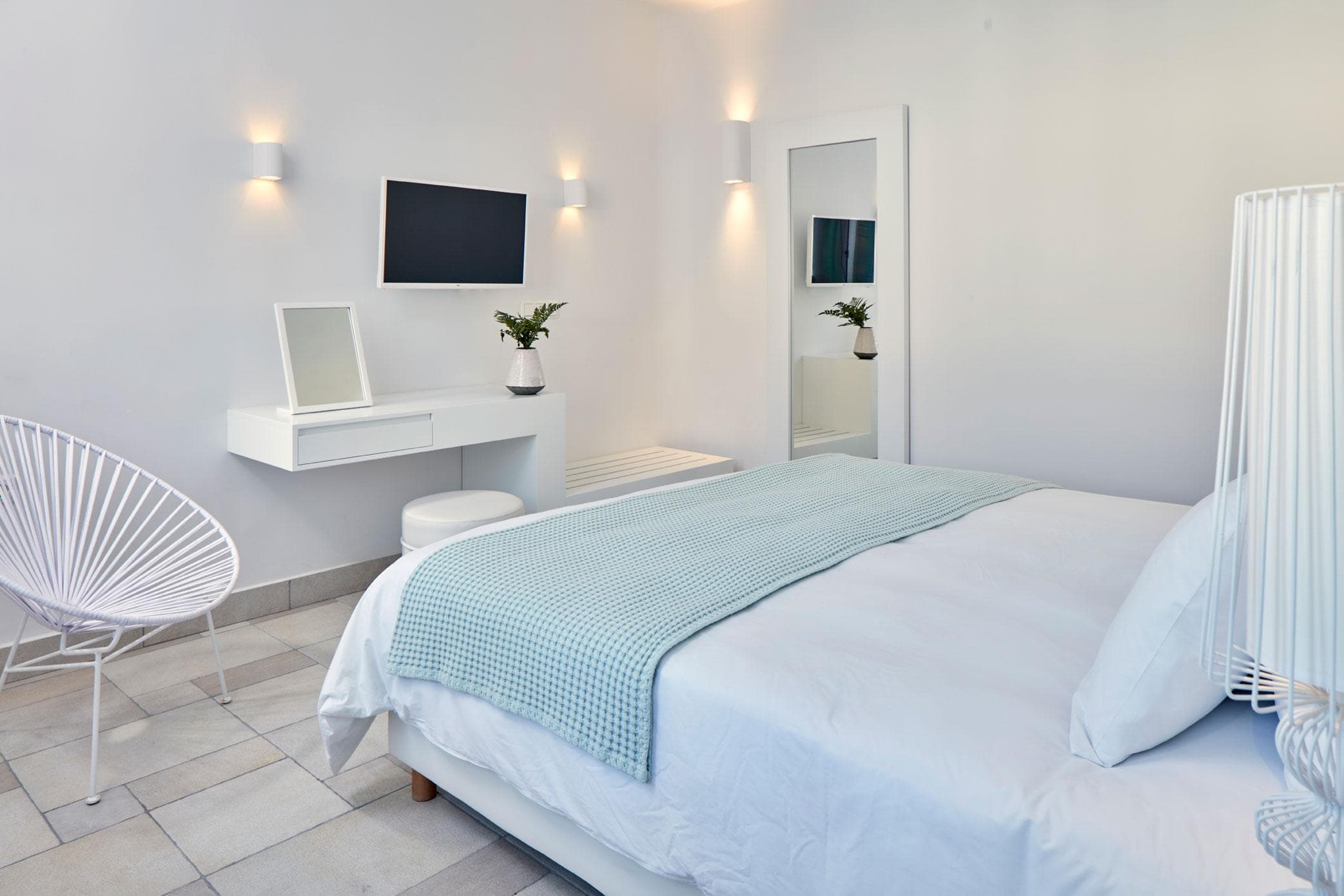 Aqua Blue Beach Hotel - 77