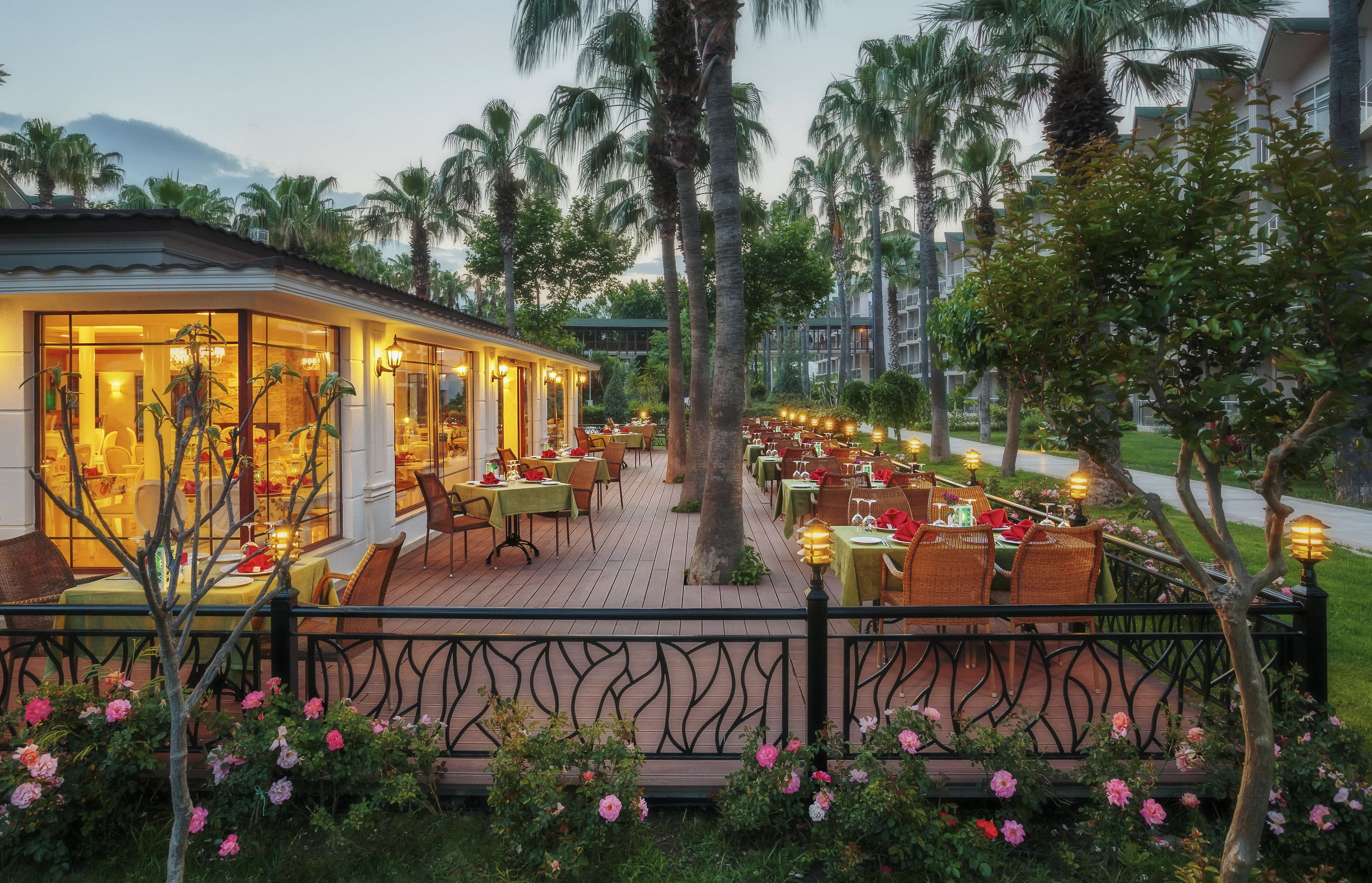 Charter Antalya - Dobedan World Palace Hotel (ex Alva Donna World Palace) - 27