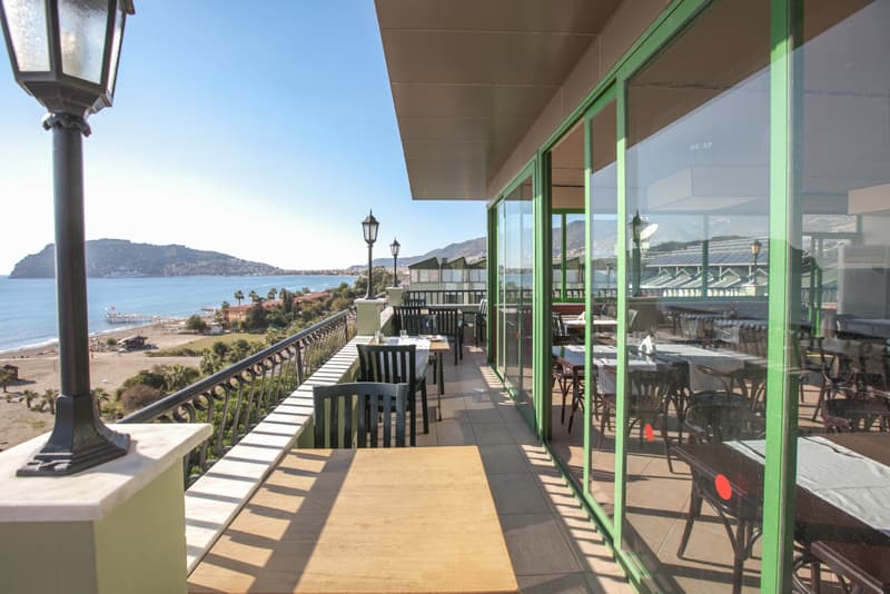 Big Blue Sky Hotel - 20