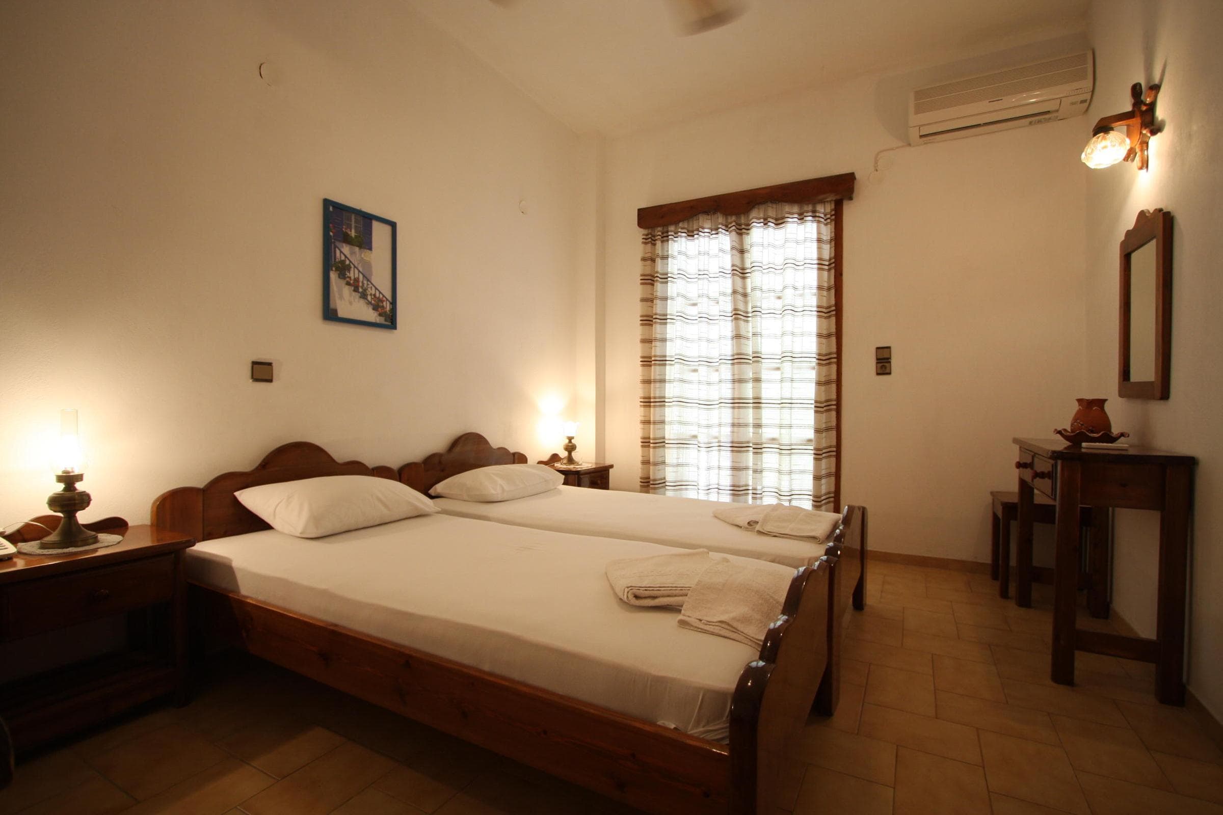 Dolphins Apartments - 47