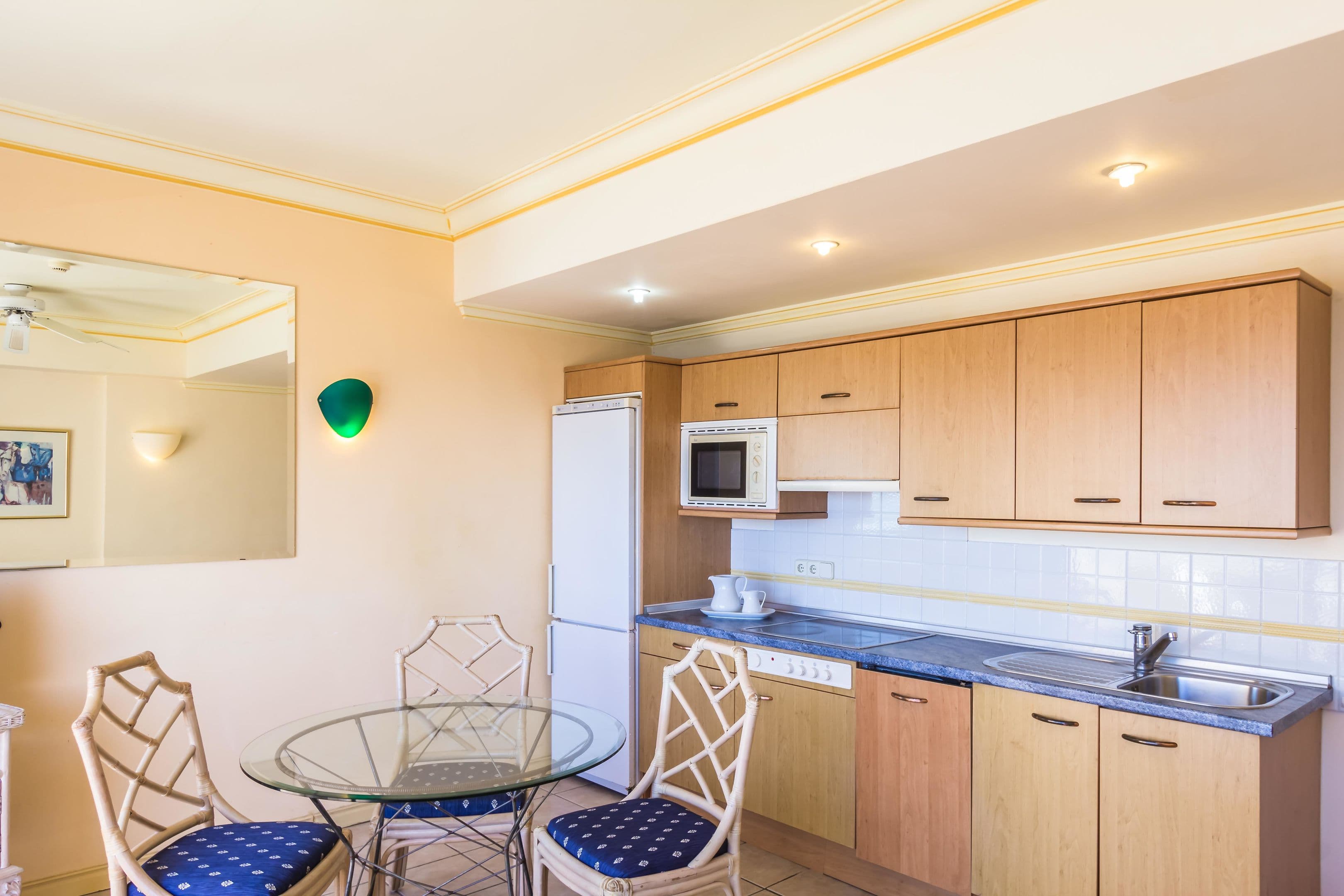 Hotel BlueBay Beach Club - 26