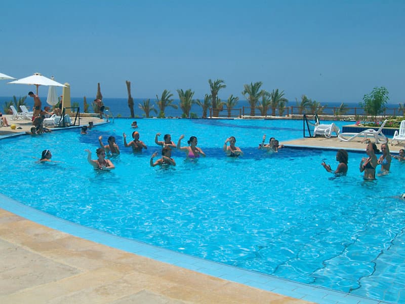 Continental Plaza Beach Resort And Aqua Park - 18