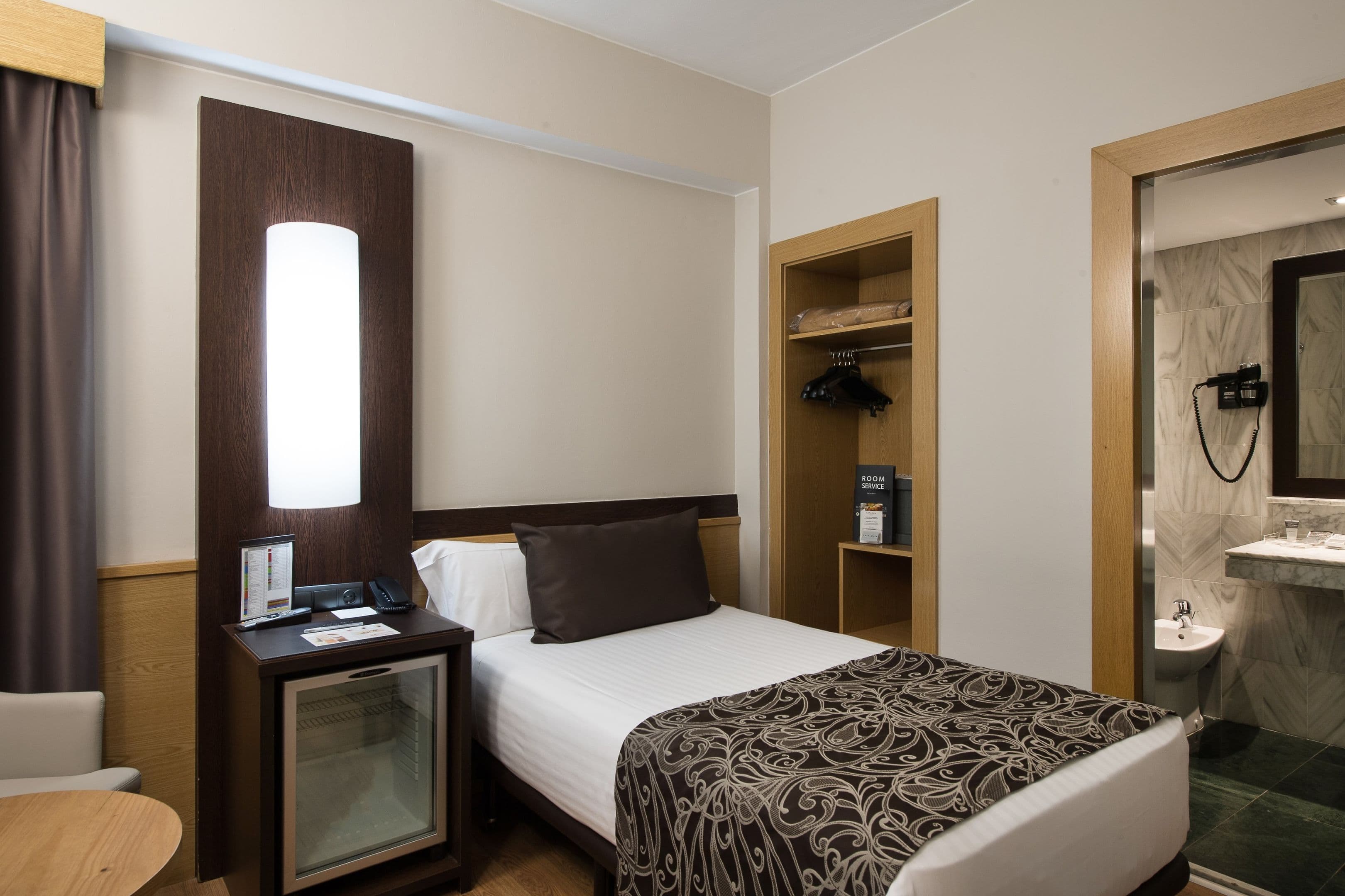 Catalonia Atenas - 78