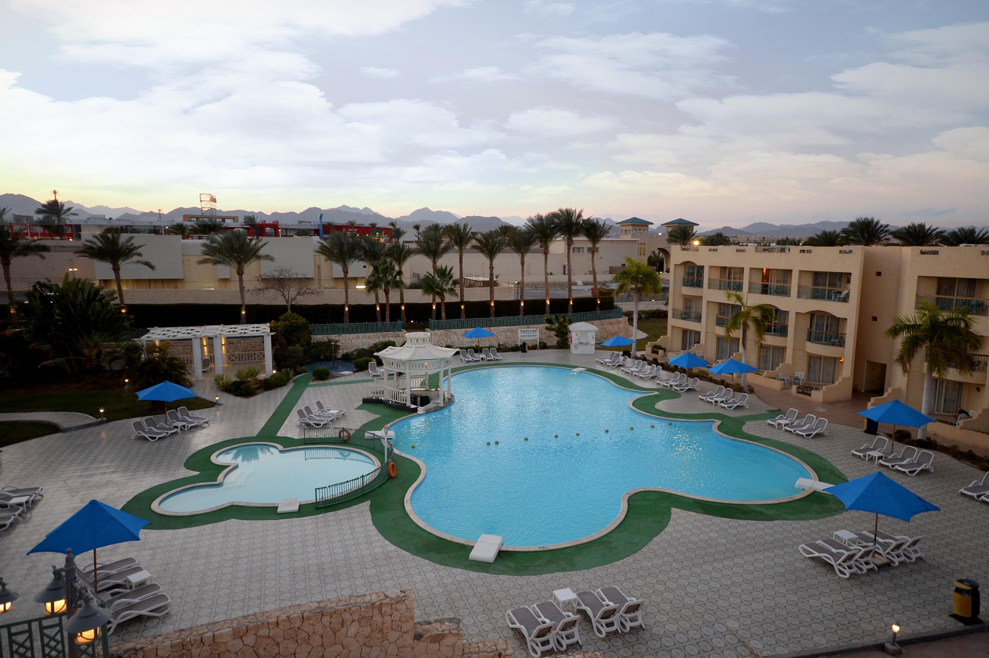 Aurora Oriental Resort - 37
