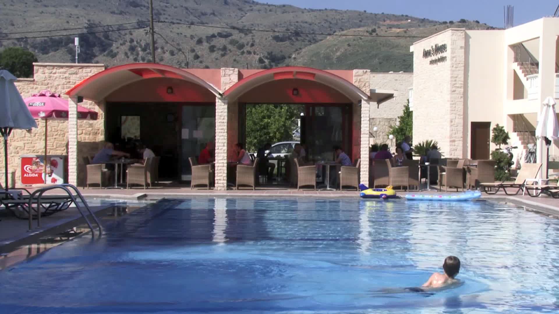 Anna's House Apts - 39