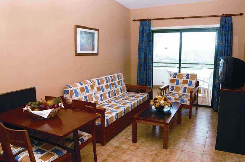 Colina Mar Aparthotel - 9