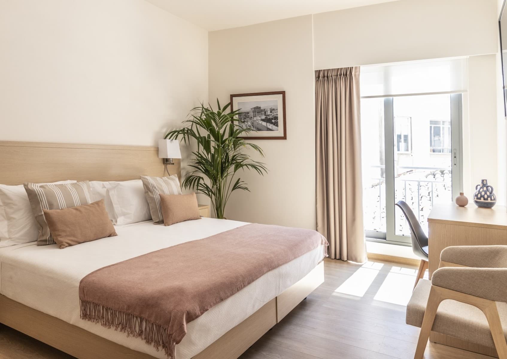Gallery Suites & Residences - 51