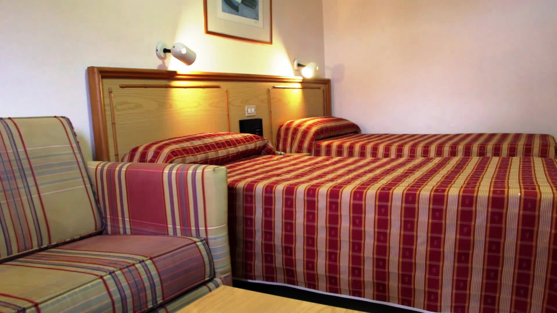 Be Smart Florida Plaza - 41