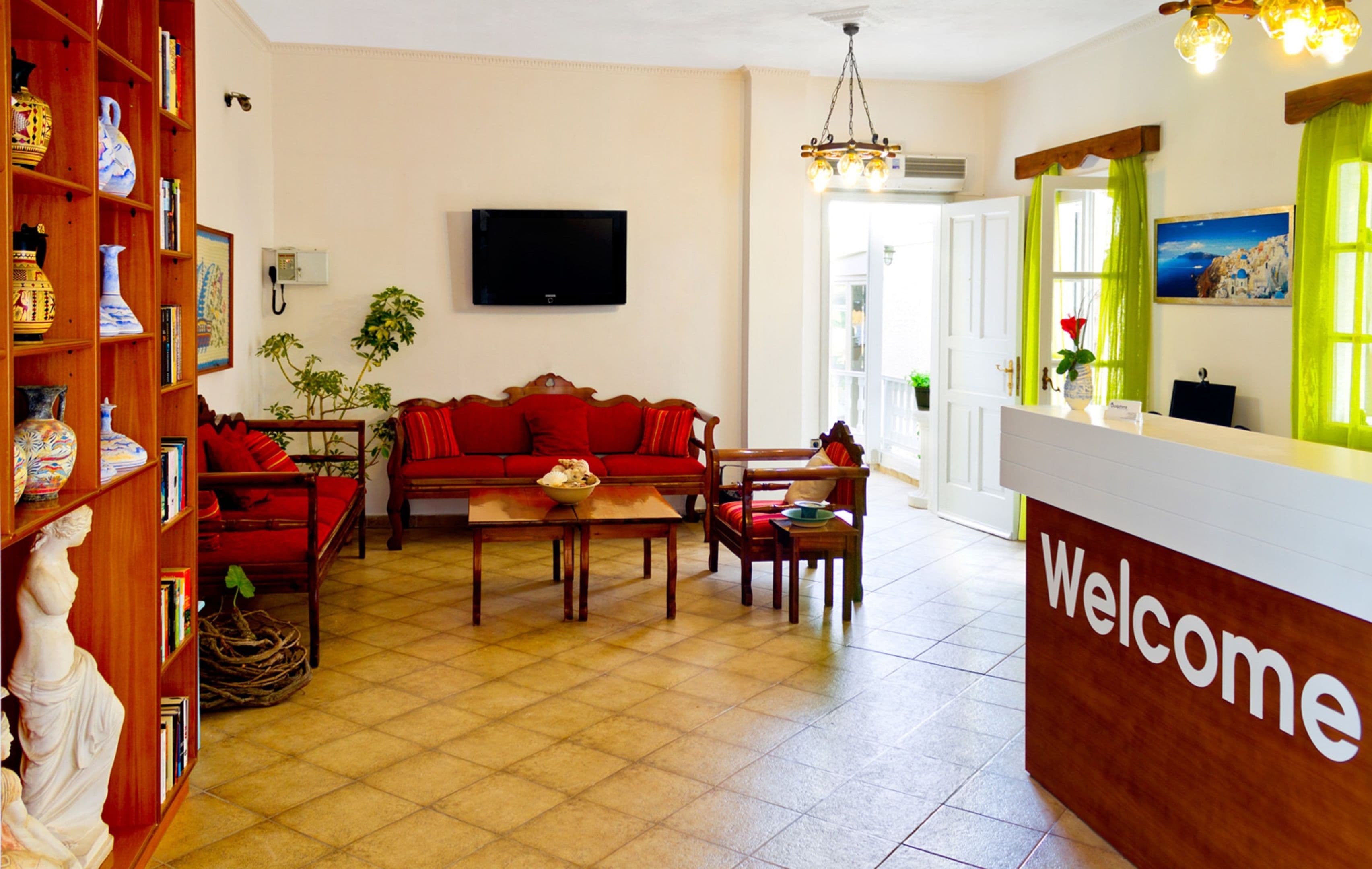 Dolphins Apartments - 53