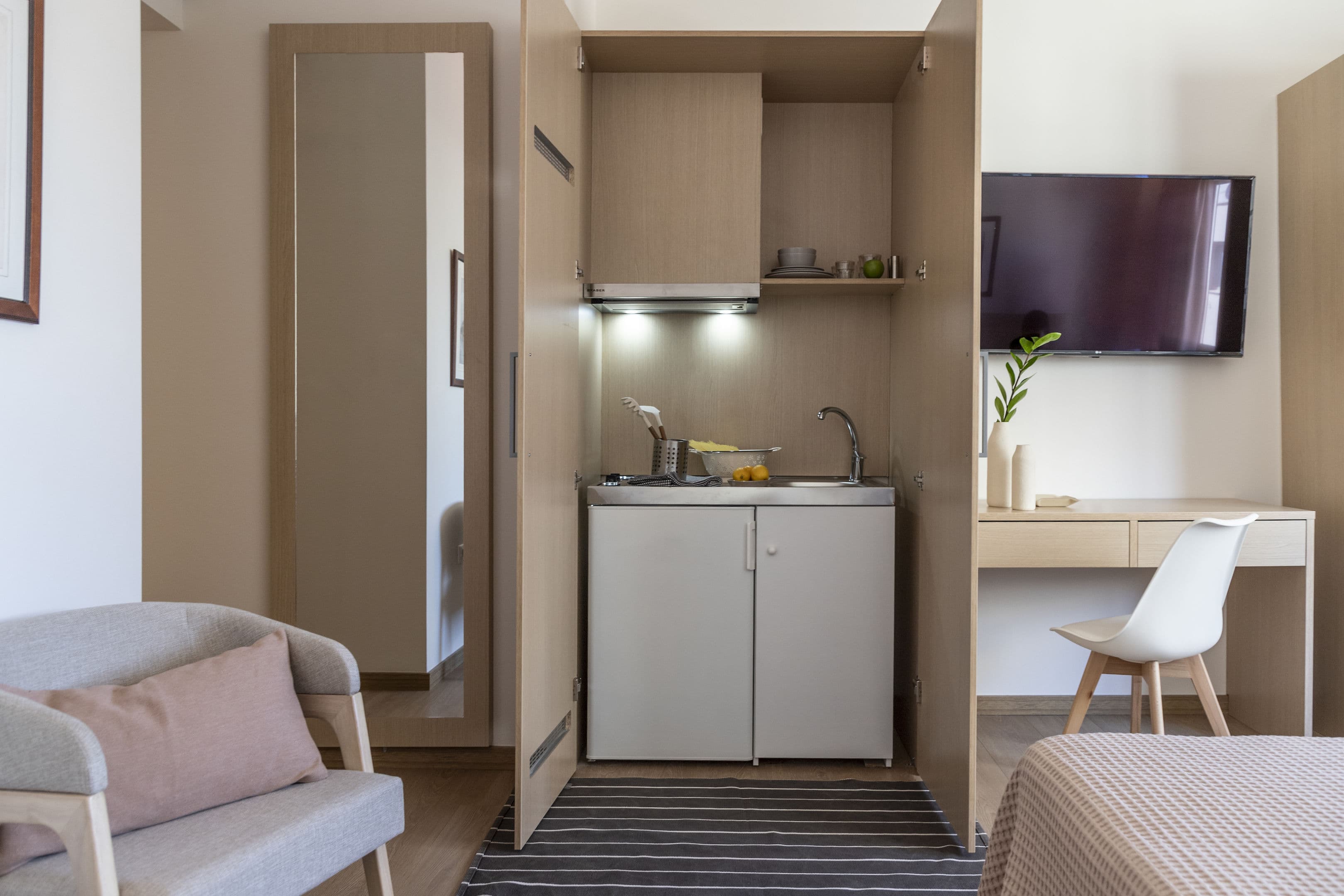 Gallery Suites & Residences - 55