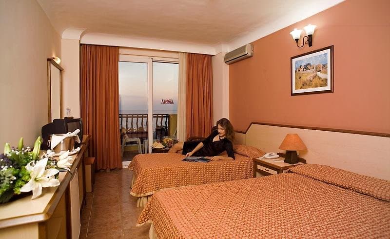 Arabella World Hotel - 17