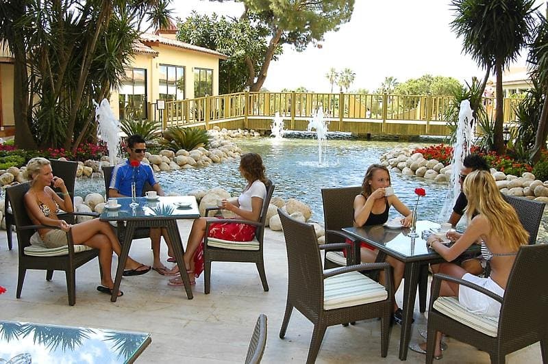 Hotel Bellis Deluxe - 22