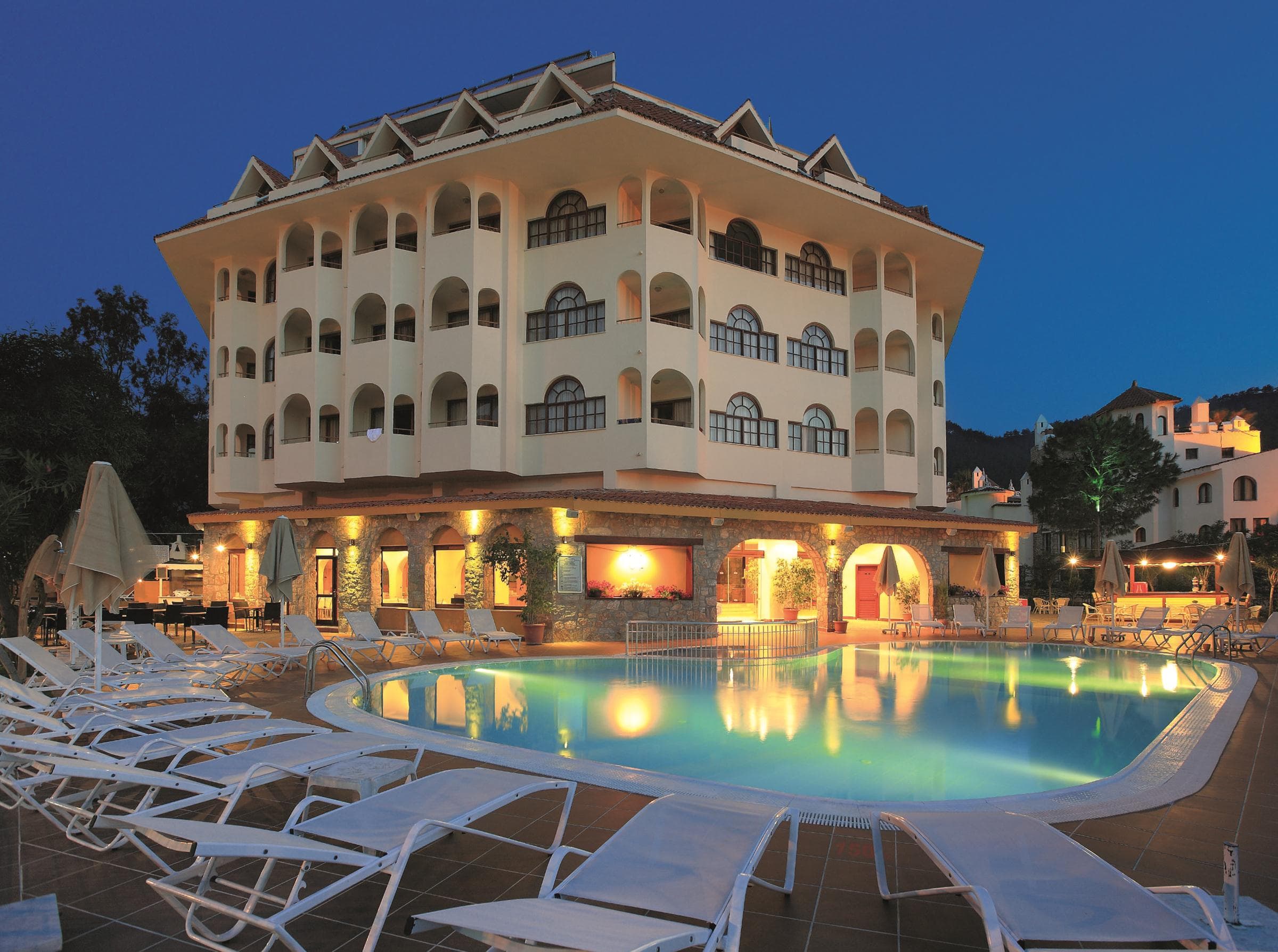 Fortuna Beach Hotel - 37