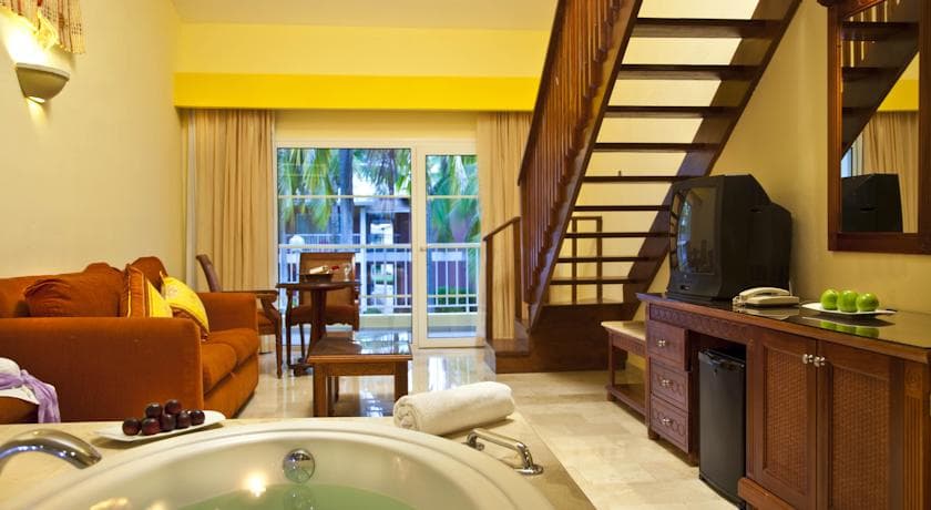 Grand Palladium Palace - 4