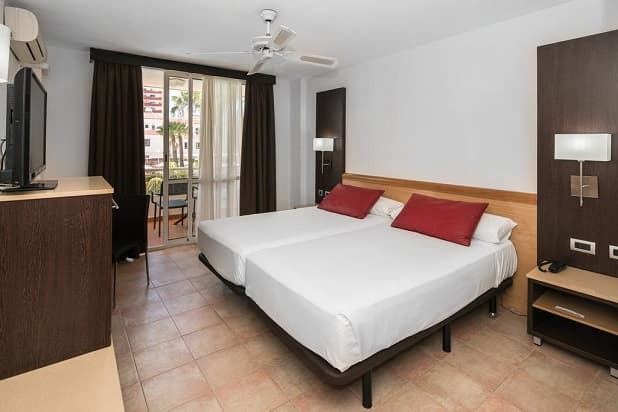 Hotel Catalonia Oro Negro - 3