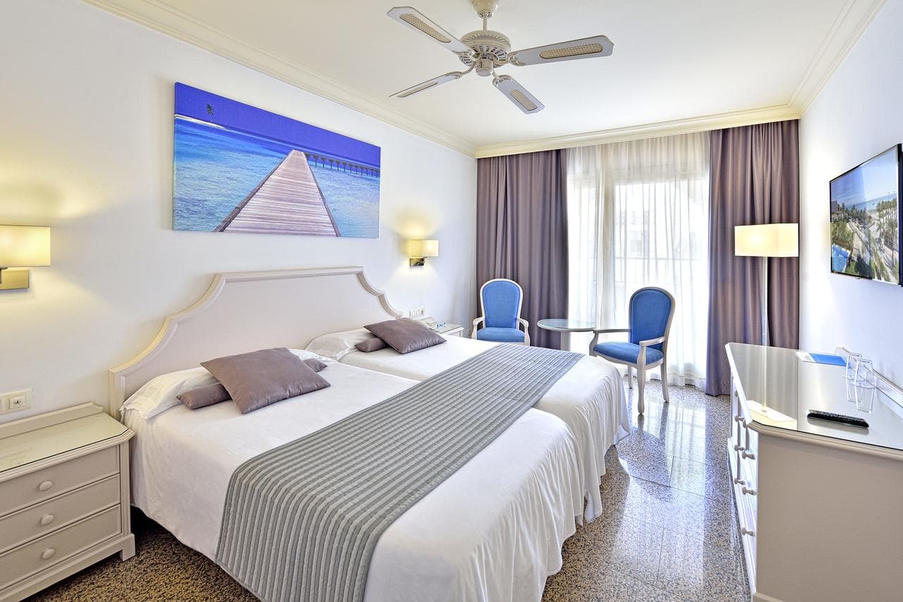 Hotel MAC Puerto Marina - 4