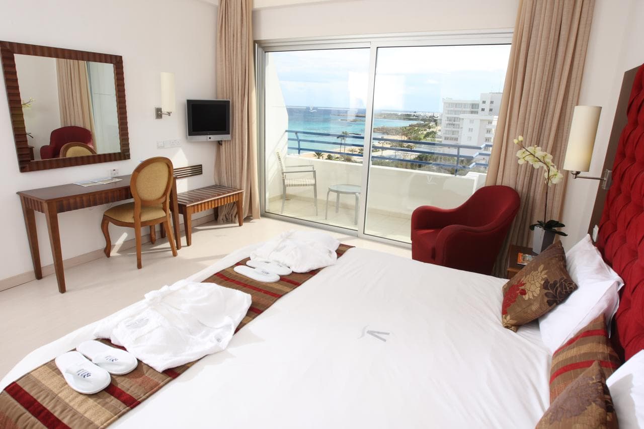 Vrissiana Beach Hotel - 11