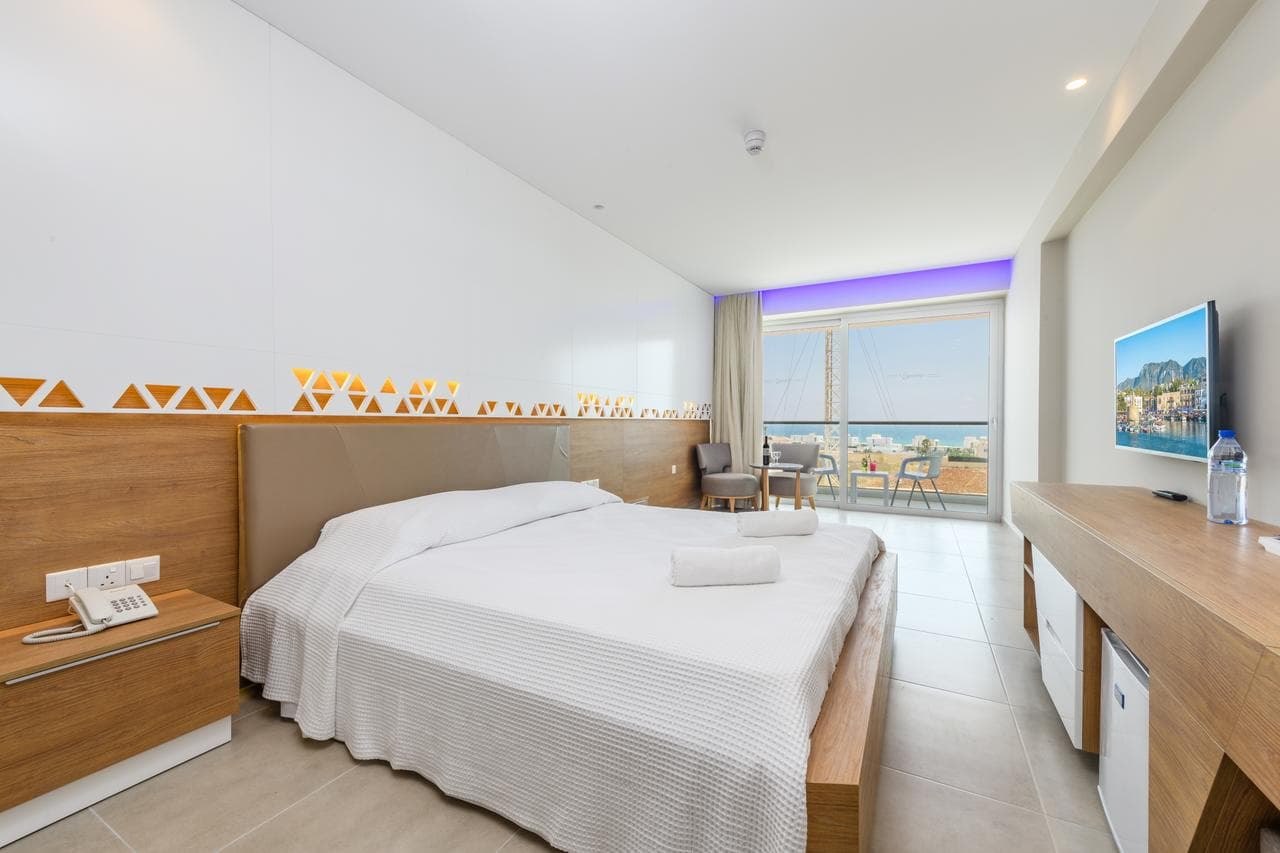 Hotel Seasons by Tasia Maris - 6