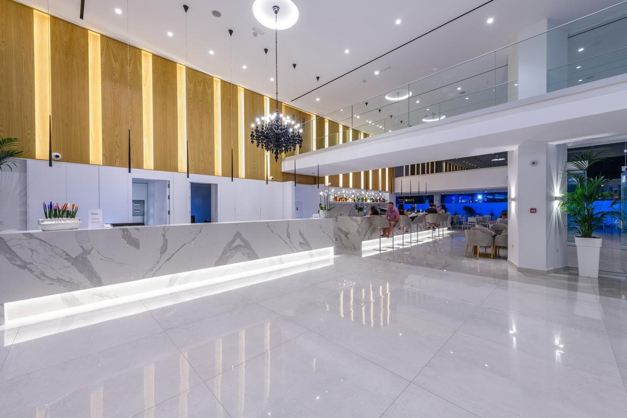 Hotel Seasons by Tasia Maris - 9