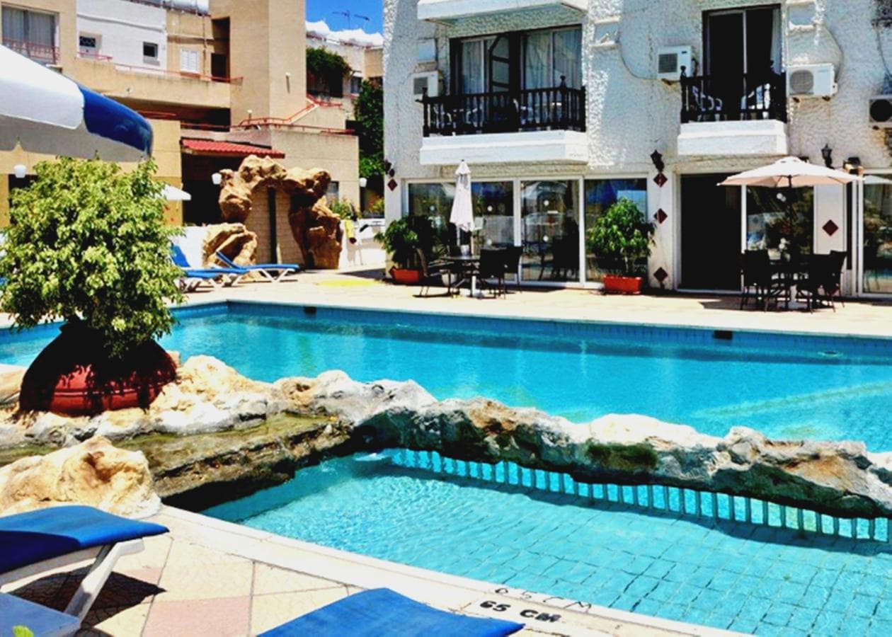 Best Western Plus Larco Hotel - 3