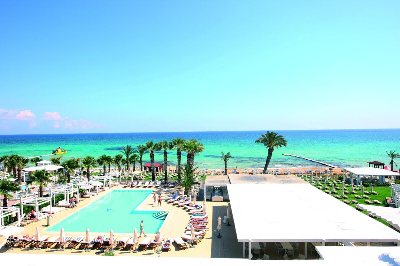 Vrissiana Beach Hotel - 1