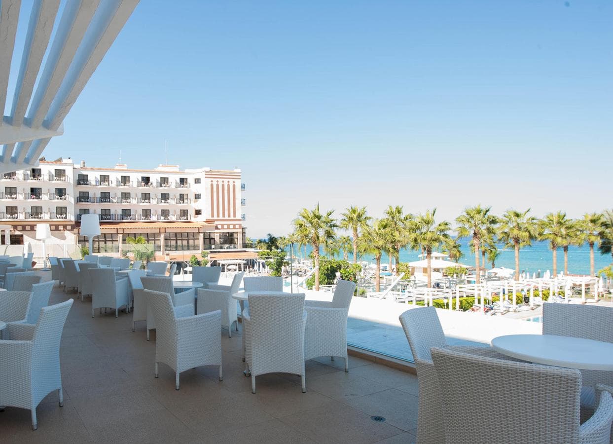 Vrissiana Beach Hotel - 8