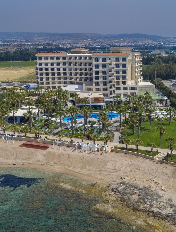 Aquamare Beach Hotel & Spa - 11