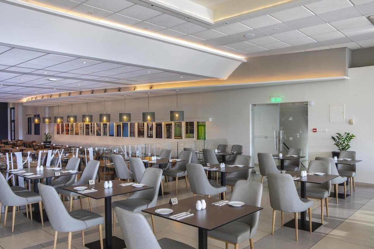 Hotel Mayfair Gardens - 12