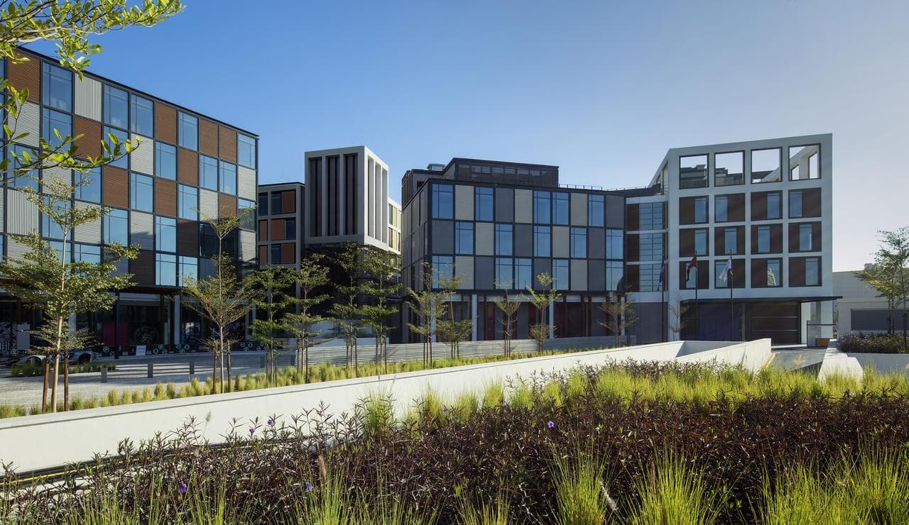 Charter Dubai - Hampton by Hilton Dubai Al Seef