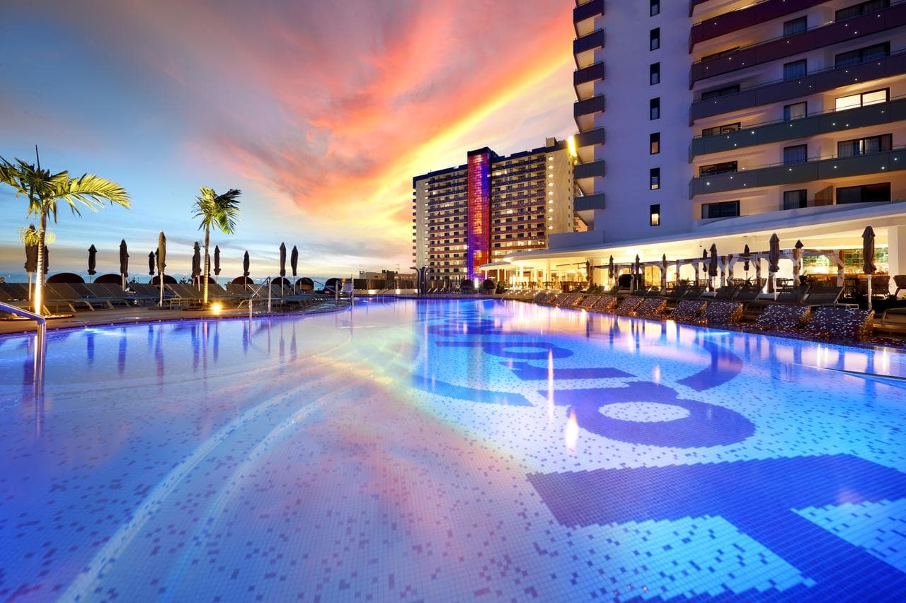 Hard Rock Hotel Tenerife - 2