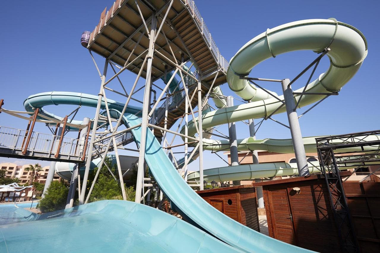Coral Sea Holiday Resort and Aqua Park - 12