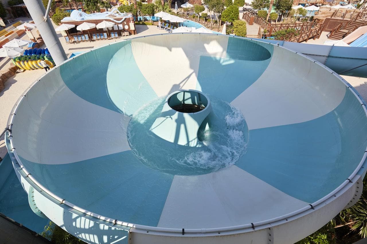 Coral Sea Holiday Resort and Aqua Park - 13