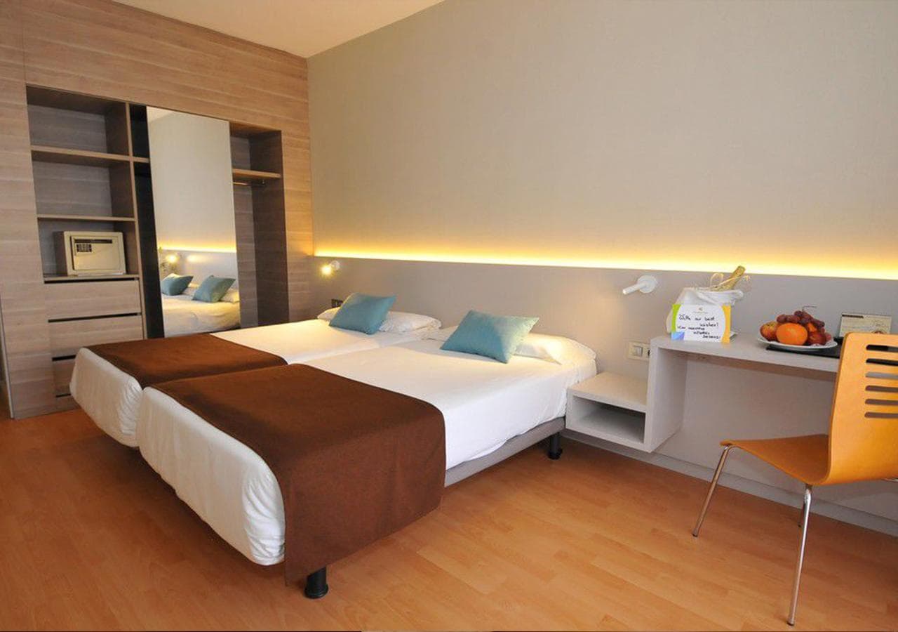 Paradise Park Fun Lifestyle Hotel - 2