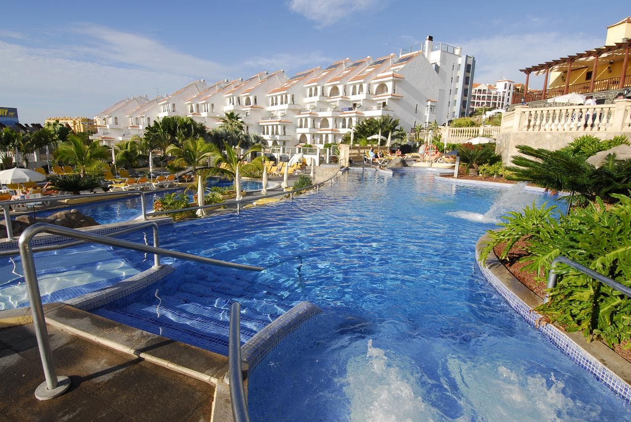 Paradise Park Fun Lifestyle Hotel - 6