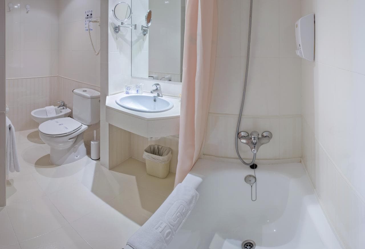 Hotel GHT Oasis Tossa - 8