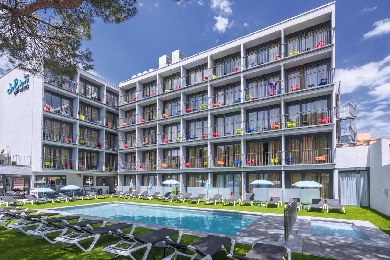 Hotel GHT Sa Riera - 2