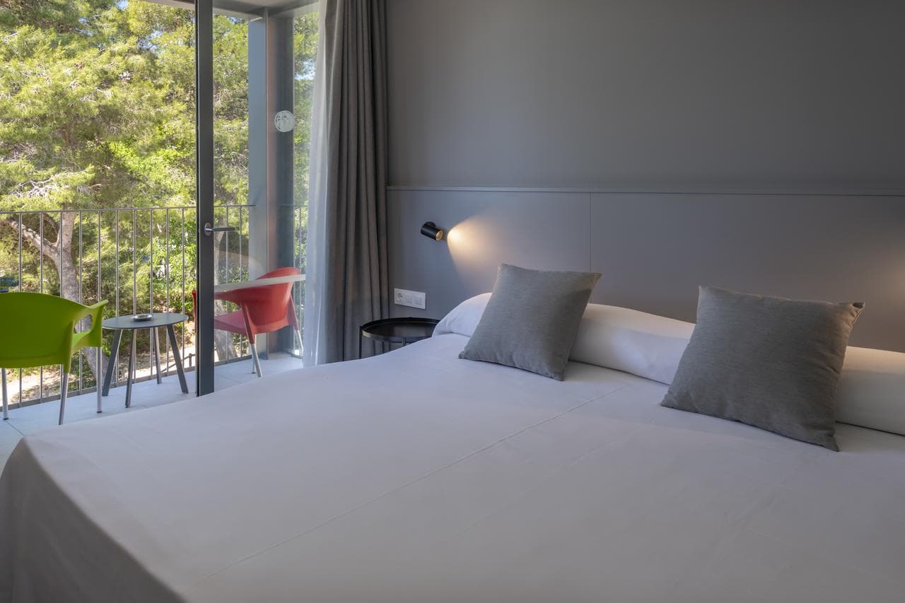 Hotel GHT Sa Riera - 3