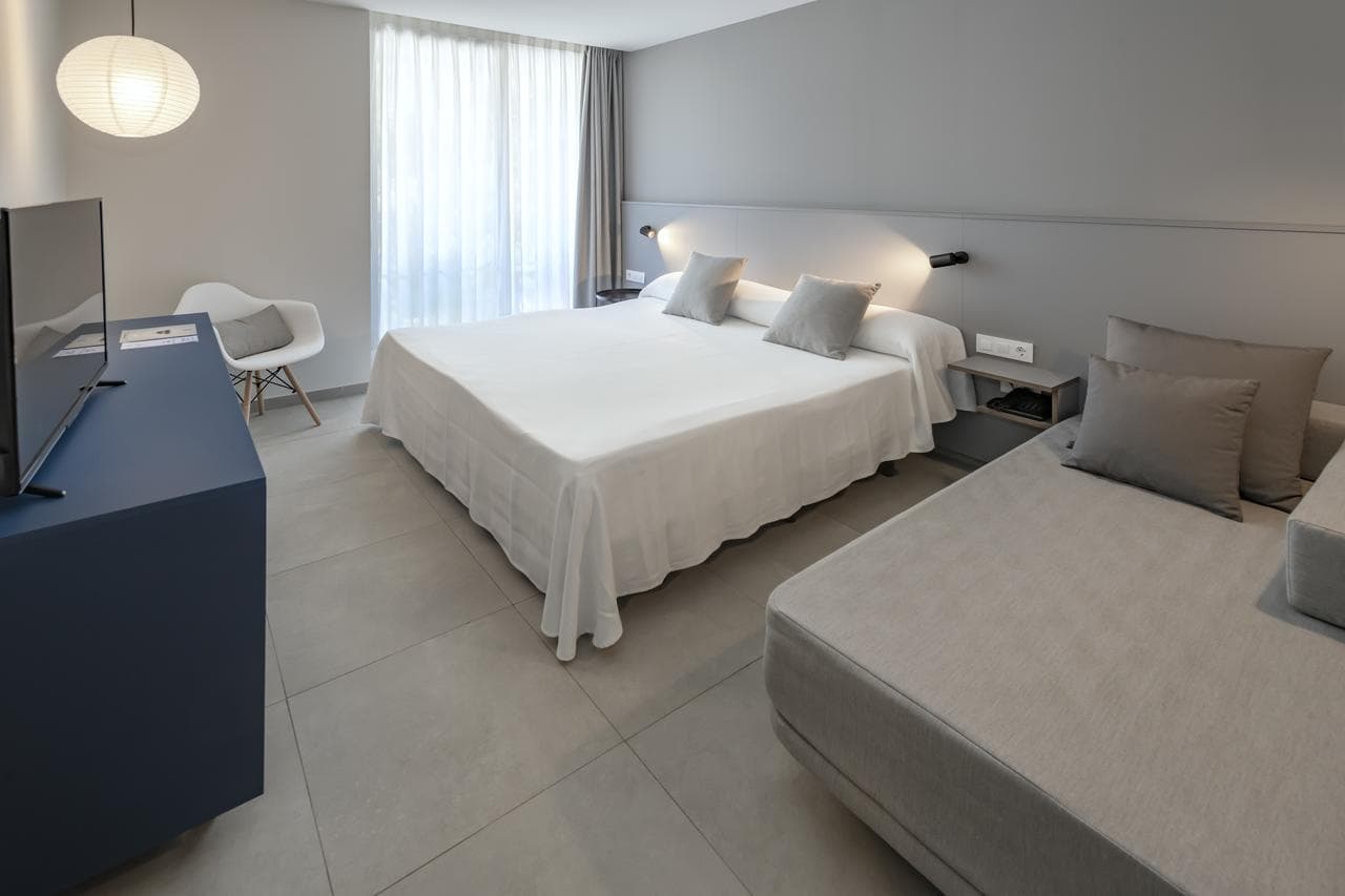 Hotel GHT Sa Riera - 5