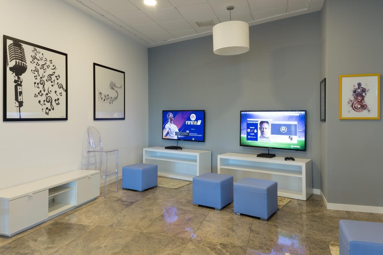 Sandos Benidorm Suites - 10