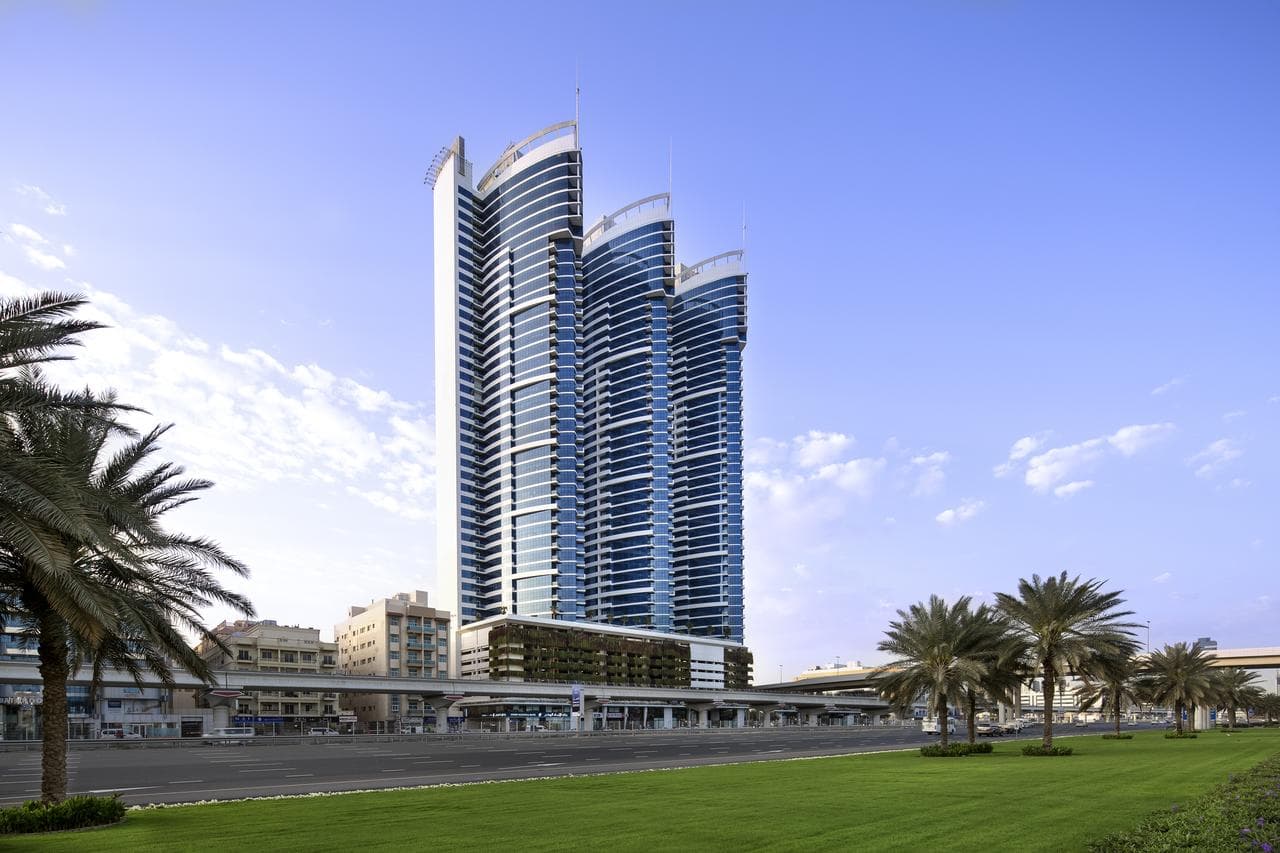 Charter Dubai - Novotel Dubai Al Barsha