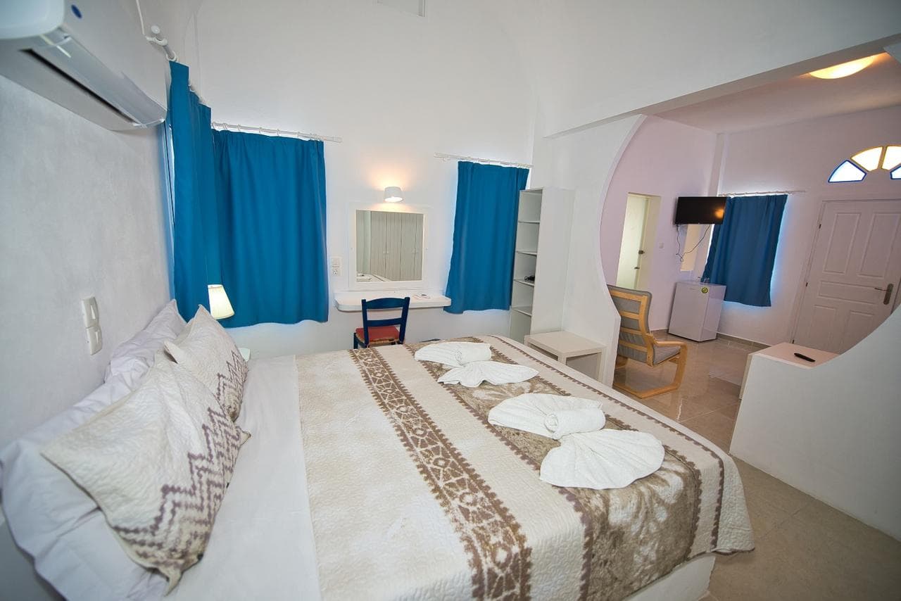 Caldera View Resort - 8
