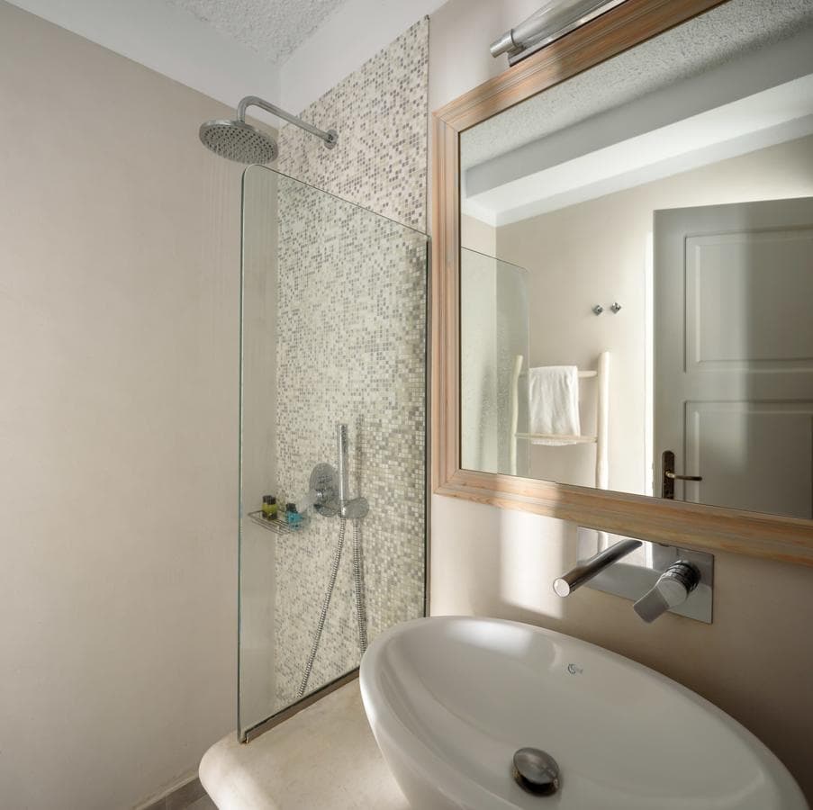 Andromeda Villas & Spa Resort - 4