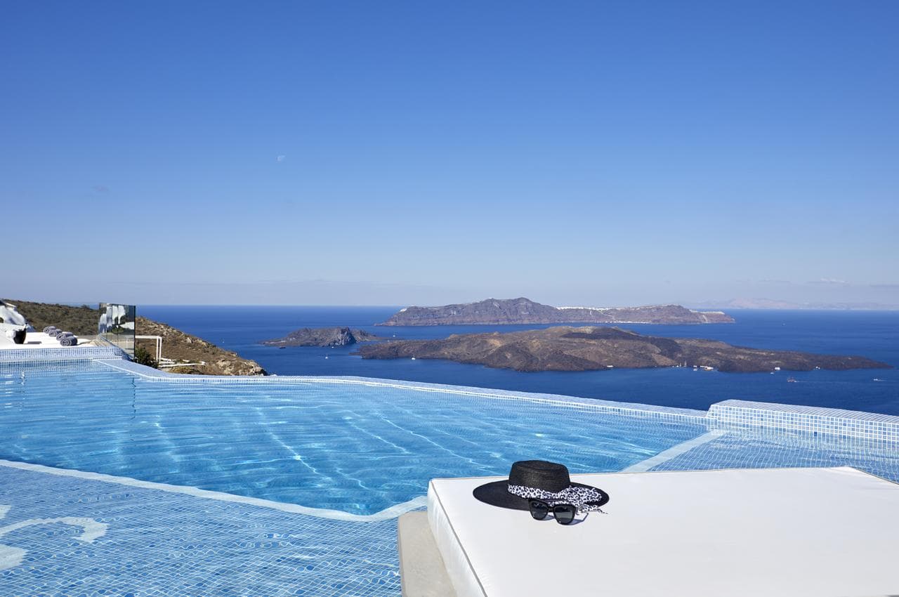Suites of the Gods Cave Spa Hotel - 4