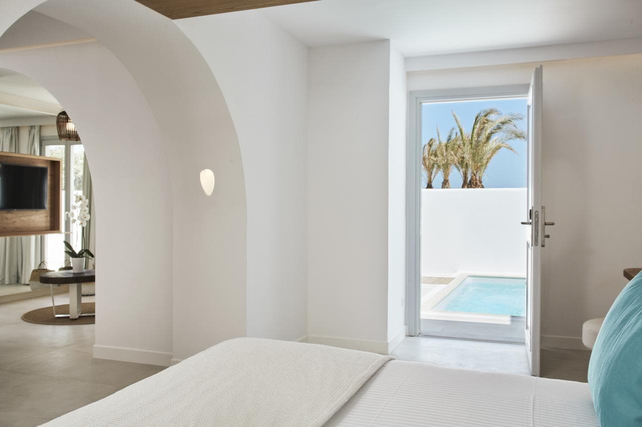 Nikki Beach Resort & Spa Santorini - 18